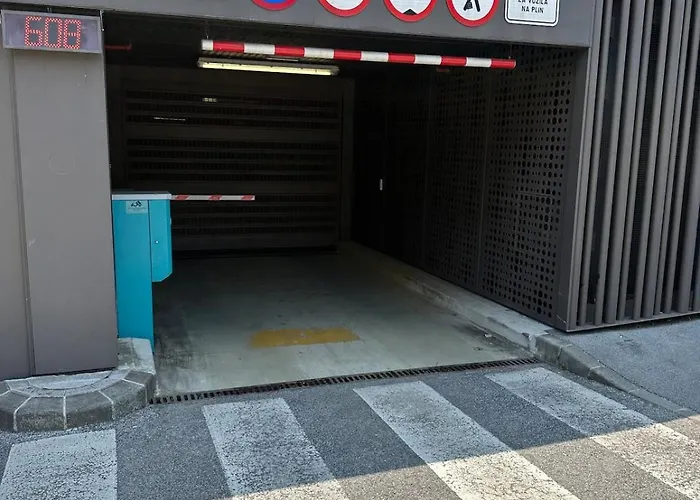 Downtown With A View דירה *